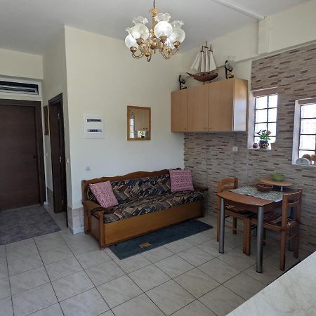 Stalós Modern 1-Bedroom With Bbq & Roof Garden Near Beach מראה חיצוני תמונה