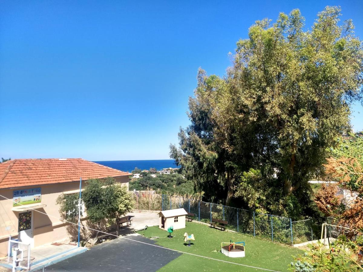 Stalós Modern 1-Bedroom With Bbq & Roof Garden Near Beach מראה חיצוני תמונה