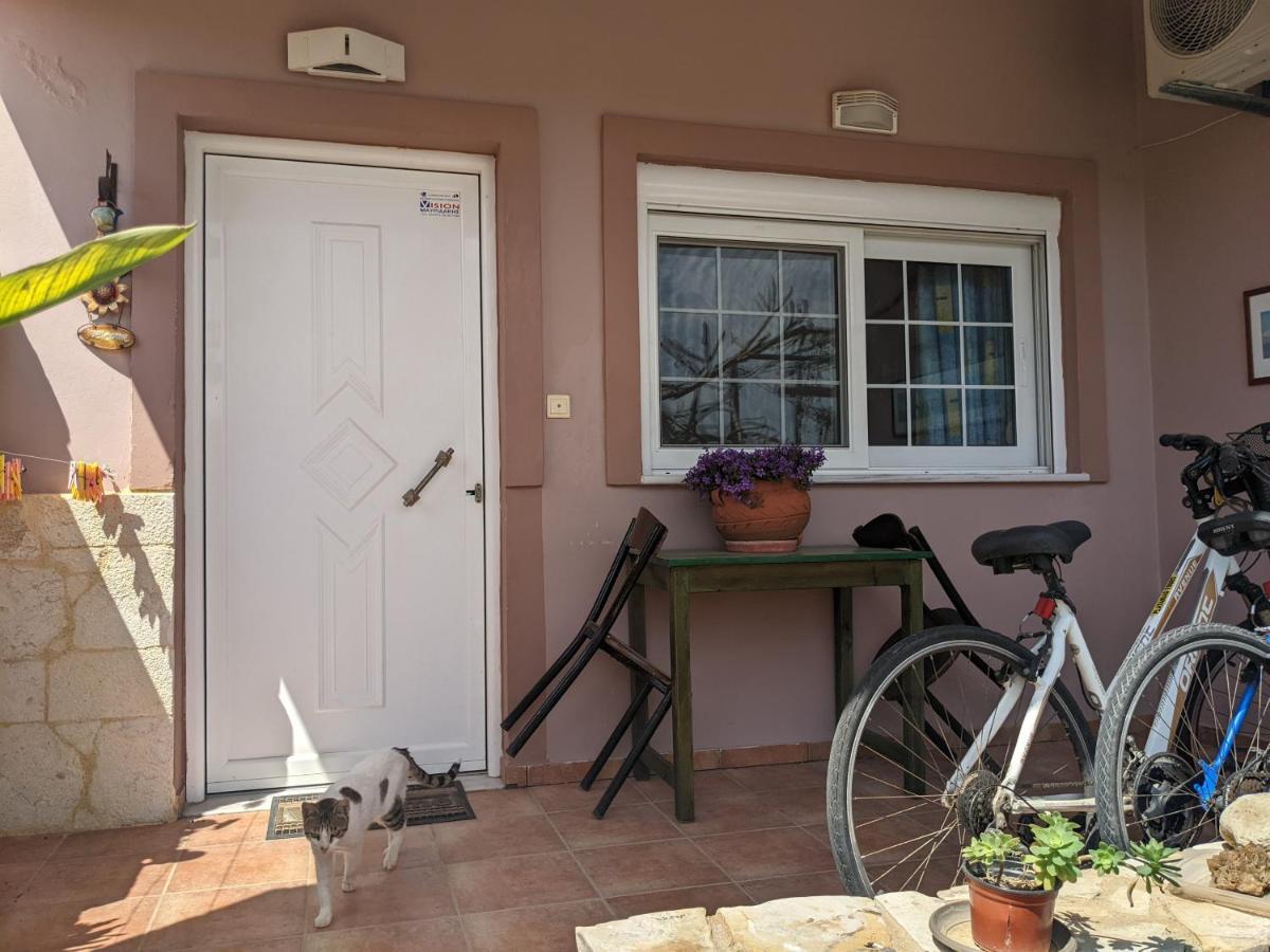 Stalós Modern 1-Bedroom With Bbq & Roof Garden Near Beach מראה חיצוני תמונה